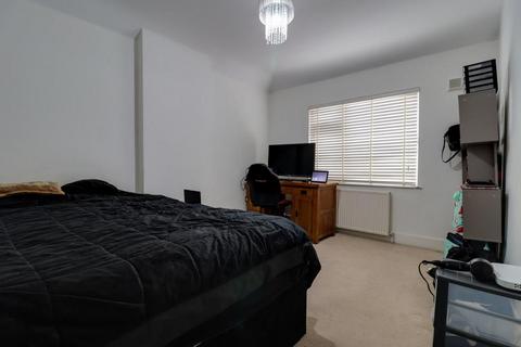 21 Agnes Avenue, Leigh-on-sea, SS9 3SX