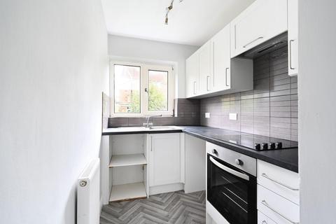 1 bedroom apartment to rent, Brompton Close, Brighton
