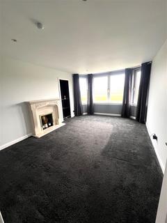 3 bedroom flat to rent, Mosspark Road, Coatbridge ML5