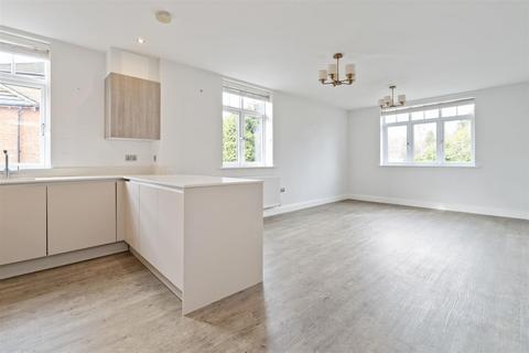 2 bedroom apartment to rent, Manor Road, Solihull