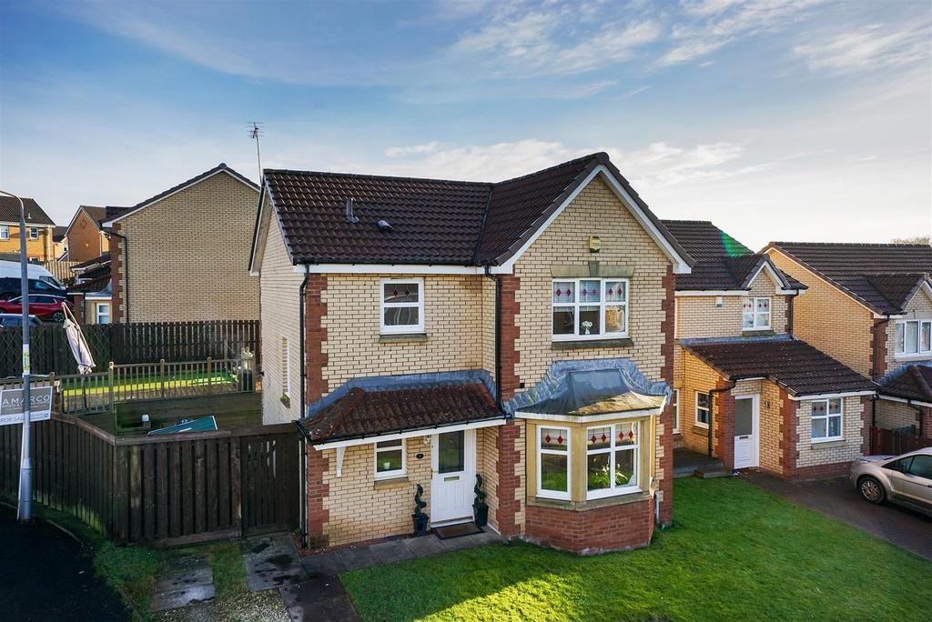 Claremount View, Coatbridge ML5 3 bed detached house for sale £215,000