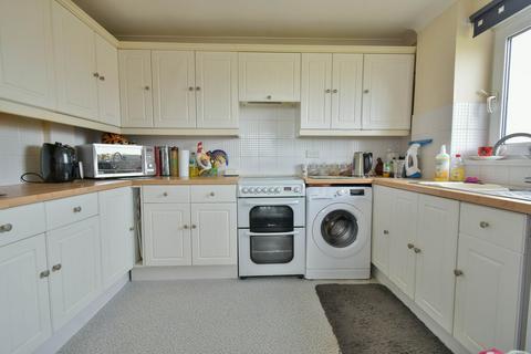 2 bedroom flat for sale, Sutton Place, Bexhill-on-Sea, TN40