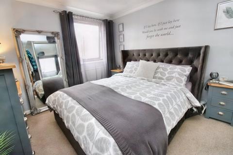 27 Manor Close, Clifton, Shefford, SG17 5EJ