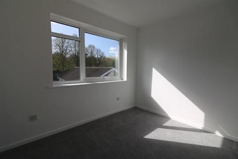 2 bedroom flat for sale, Reneville Road, Moorgate, Rotherham