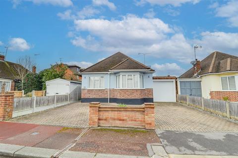 Leigh on Sea - 2 bedroom detached bungalow for sale