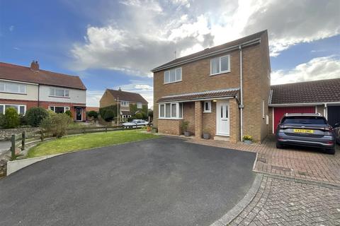 3 bedroom house for sale, White Horse Close, Seamer, Scarborough