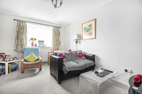 1 bedroom apartment for sale, Troon Court, Muirfield Close, Reading