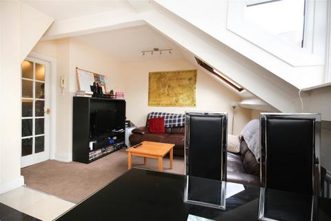 3 bedroom apartment to rent, Westgate Road, Newcastle Upon Tyne NE4
