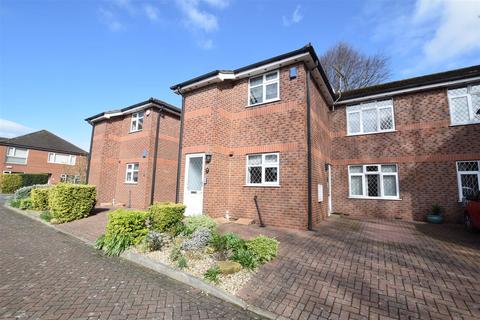 2 bedroom retirement property for sale, Eaton Court, Grimsby DN34