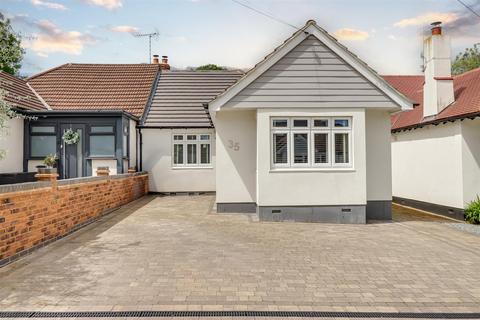 4 bedroom semi-detached bungalow for sale, Vardon Drive, Leigh-on-Sea SS9