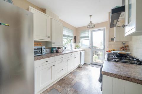 4 bedroom chalet for sale, Constantine Avenue, Peverells Wood, Chandlers Ford