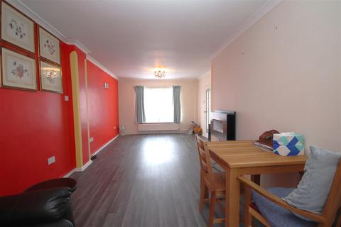 39 Fleet Avenue, Dartford, DA2 6NL