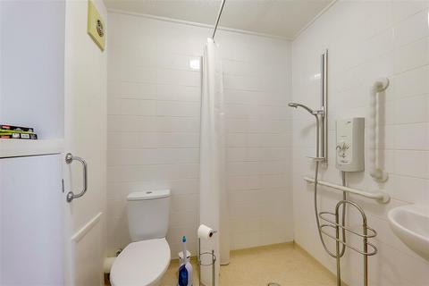 1 bedroom retirement property for sale, Penrith Court, Broadwater Street East, Worthing