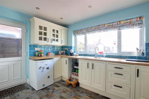 2 bedroom detached bungalow for sale, Church Lane, Mablethorpe LN12