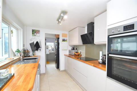 3 bedroom terraced house for sale, Hunnyhill, Newport