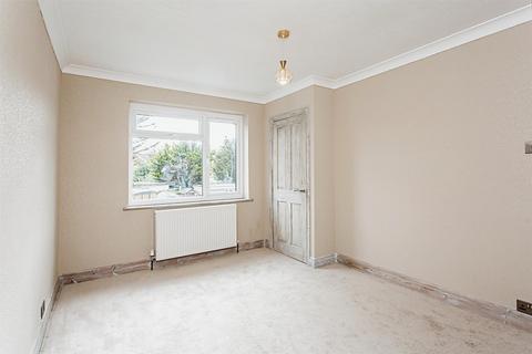20 Arterial Road, Leigh-on-sea, SS9 4DA