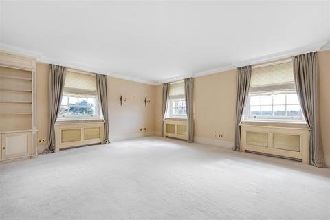 2 bedroom flat to rent, Peper Harow Park, Peper Harow Godalming GU8