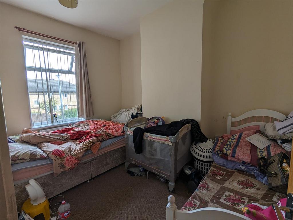 5 Bed1.jpg