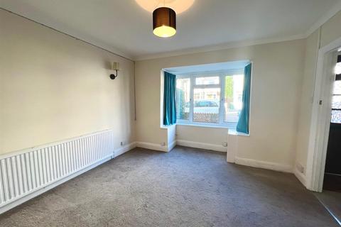 3 bedroom terraced house to rent, Southcote Road, Surrey RH1