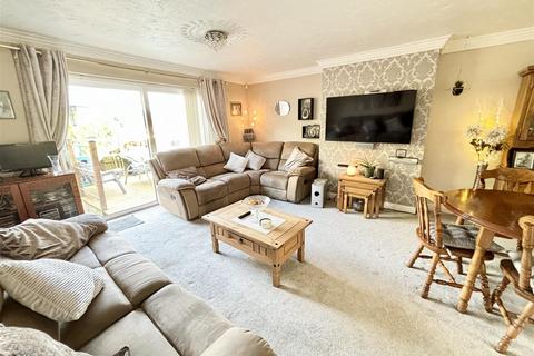 3 bedroom semi-detached house for sale, The Spinney, Poole BH16