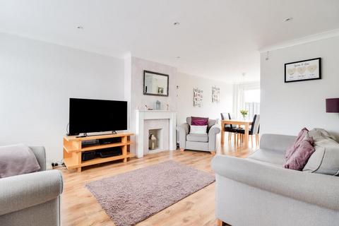 46 Borrowdale Close, Benfleet, SS7 3HE