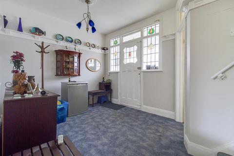 62 Braemar Crescent, Leigh-on-sea, SS9 3RJ