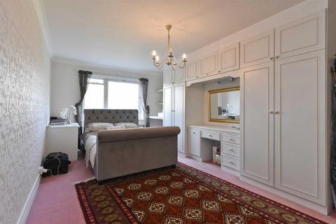 1 bedroom flat for sale, Chesterfield Lodge, Church Hill, Winchmore Hill