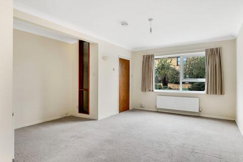 3 bedroom terraced house for sale, Pakenham Close, Cambridge