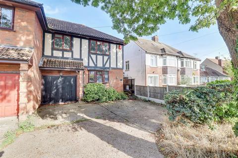 Leigh on Sea - 4 bedroom semi-detached house for sale