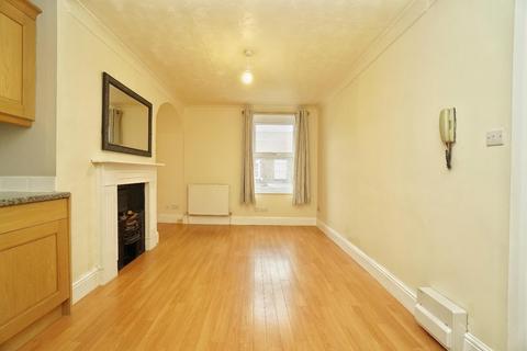1 bedroom flat to rent, Long Street, Easingwold, York