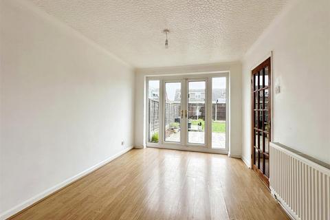 6 Forge Close, Thorngumbald, Hull, HU12 9NR