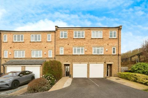 5 Billington Close, Leeds, LS13 1GD