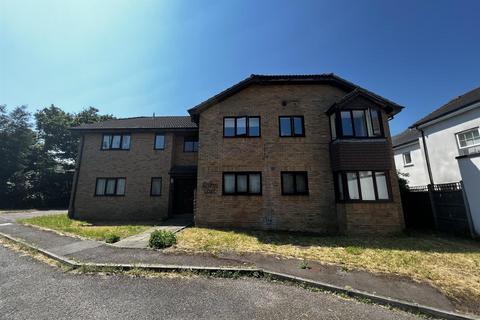 1 bedroom flat for sale, Drakes Court, Dunstable