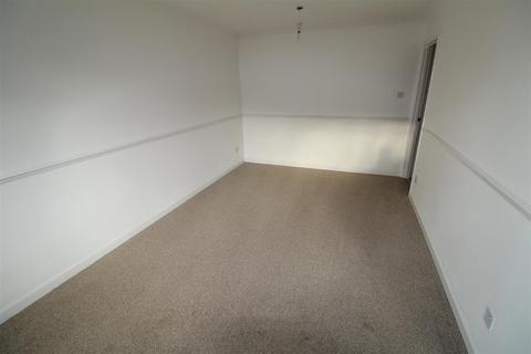 1 bedroom flat for sale, Drakes Court, Dunstable