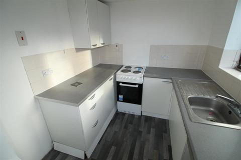 1 bedroom flat for sale, Drakes Court, Dunstable