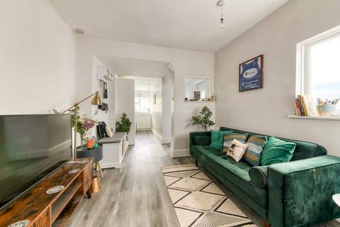 52a Heathfield Road, Croydon, CR0 1EW