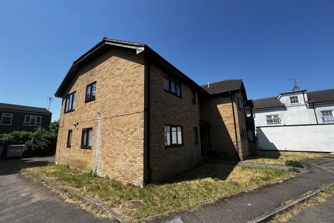 1 bedroom flat for sale, Drakes Court, Dunstable