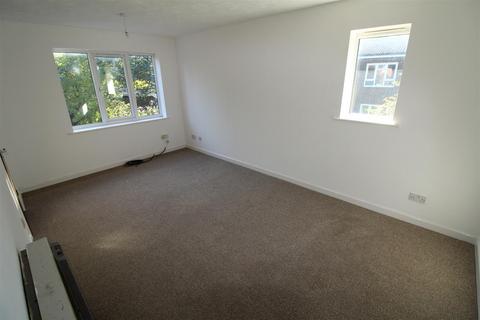 1 bedroom flat for sale, Drakes Court, Dunstable