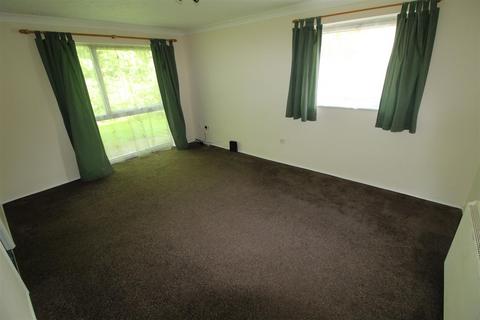 2 bedroom flat for sale, The Mall, Dunstable