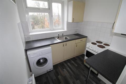 Studio for sale, Viceroy Court, Dunstable