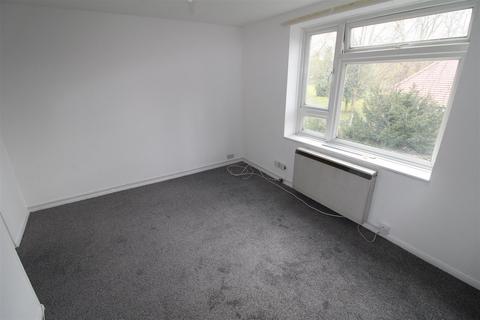 Studio for sale, Viceroy Court, Dunstable