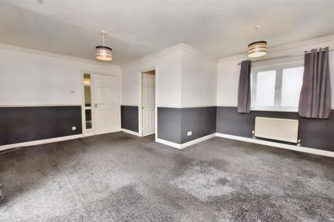 2 bedroom flat for sale, Madeira Way, Eastbourne