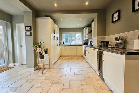 50 The Bancroft, Etwall, Derby, DE65 6NF
