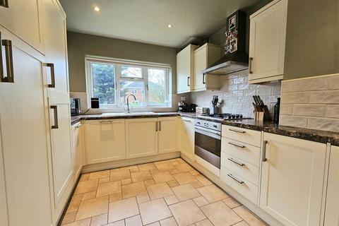 50 The Bancroft, Etwall, Derby, DE65 6NF