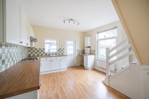10 Spring Hill, Tadcaster, LS24 8AD