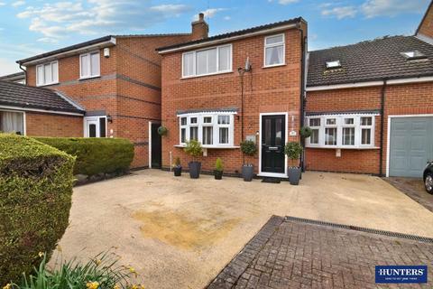 5 bedroom link detached house for sale, Kent Crescent, Wigston, , LE18 4XR