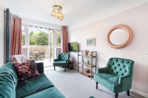 6 New Meadow, Ascot, SL5 8NF