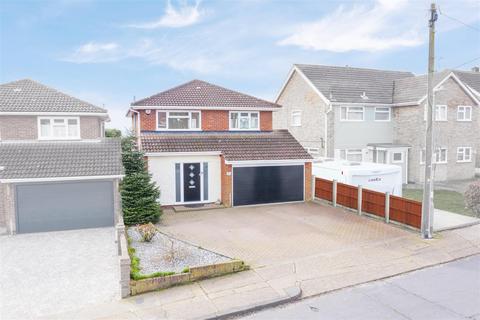 4 bedroom detached house for sale, Clarence Road North, Benfleet SS7