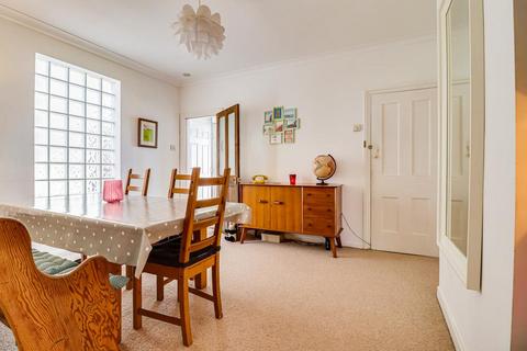 30 Beech Road, Benfleet, SS7 2AZ