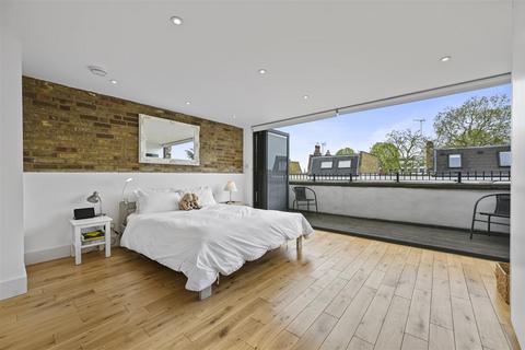 72 Southerton Road, London, W6 0PH